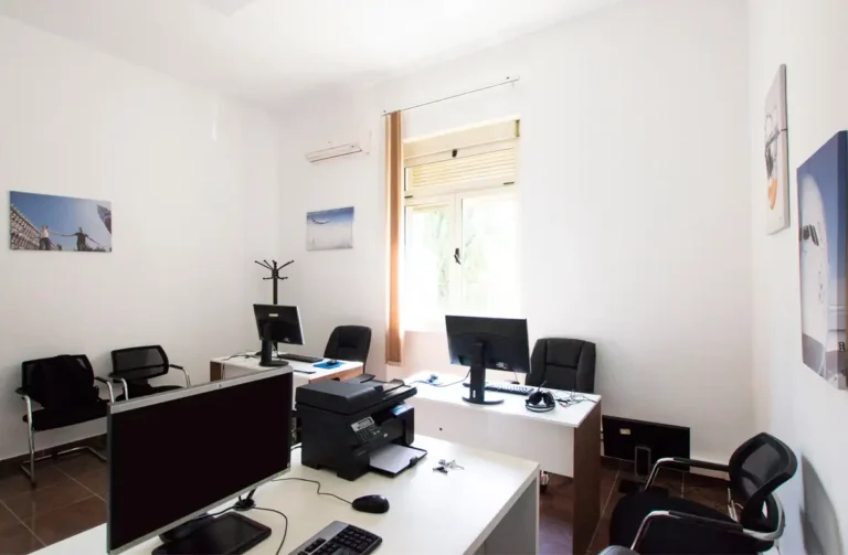 Elite Travel Office in Tirana (3)